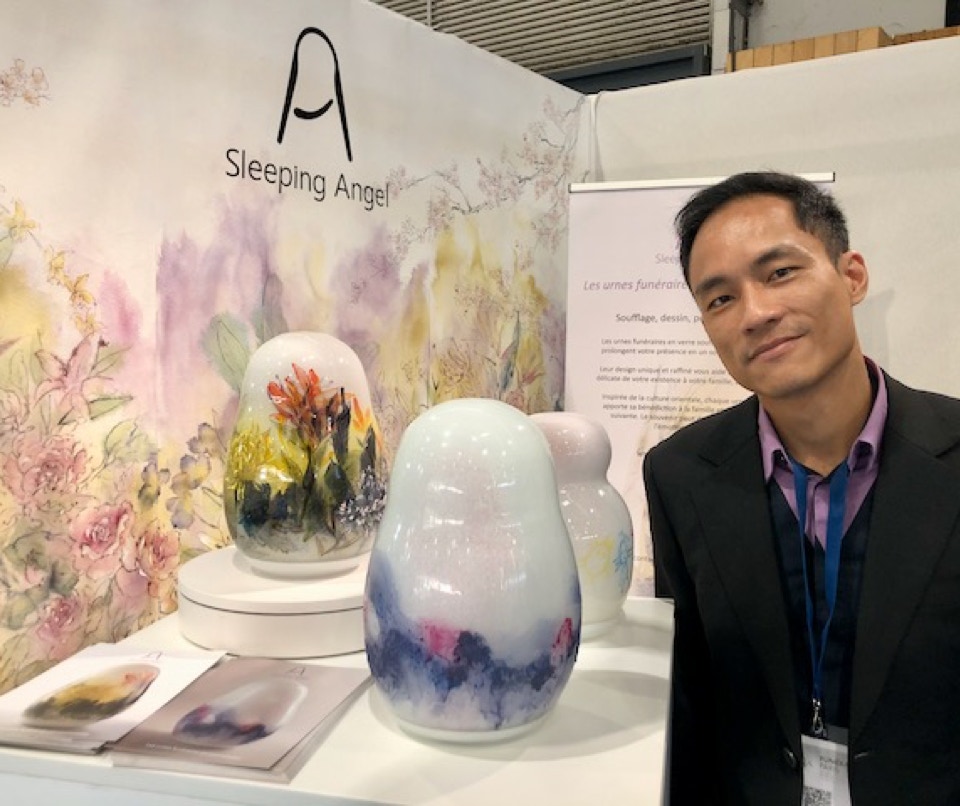 Photo du stand de Sleeping Angel au salon Funéraire 2023